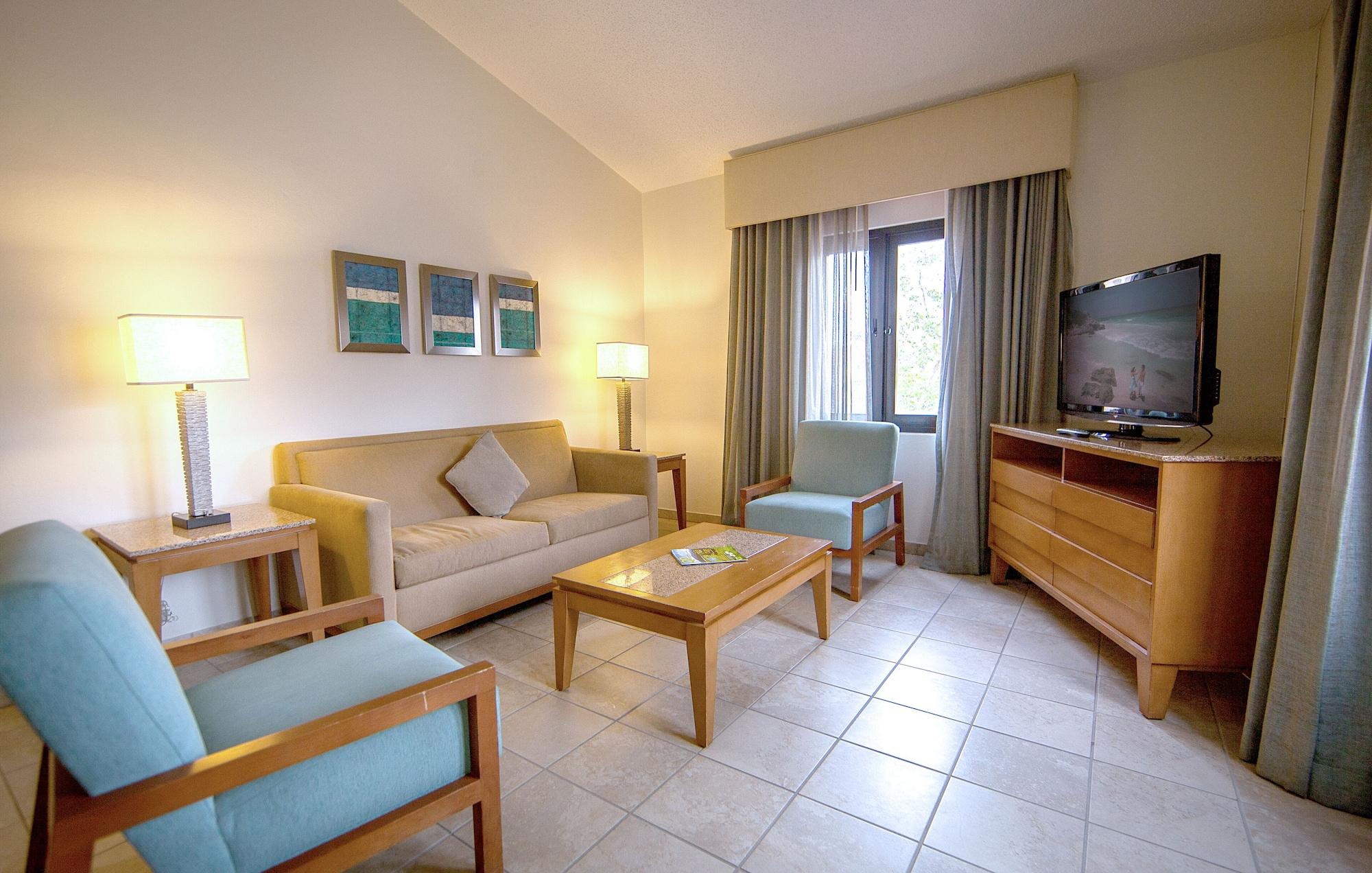 Park Royal Homestay Club Cala Puerto Rico 우마카오 외부 사진