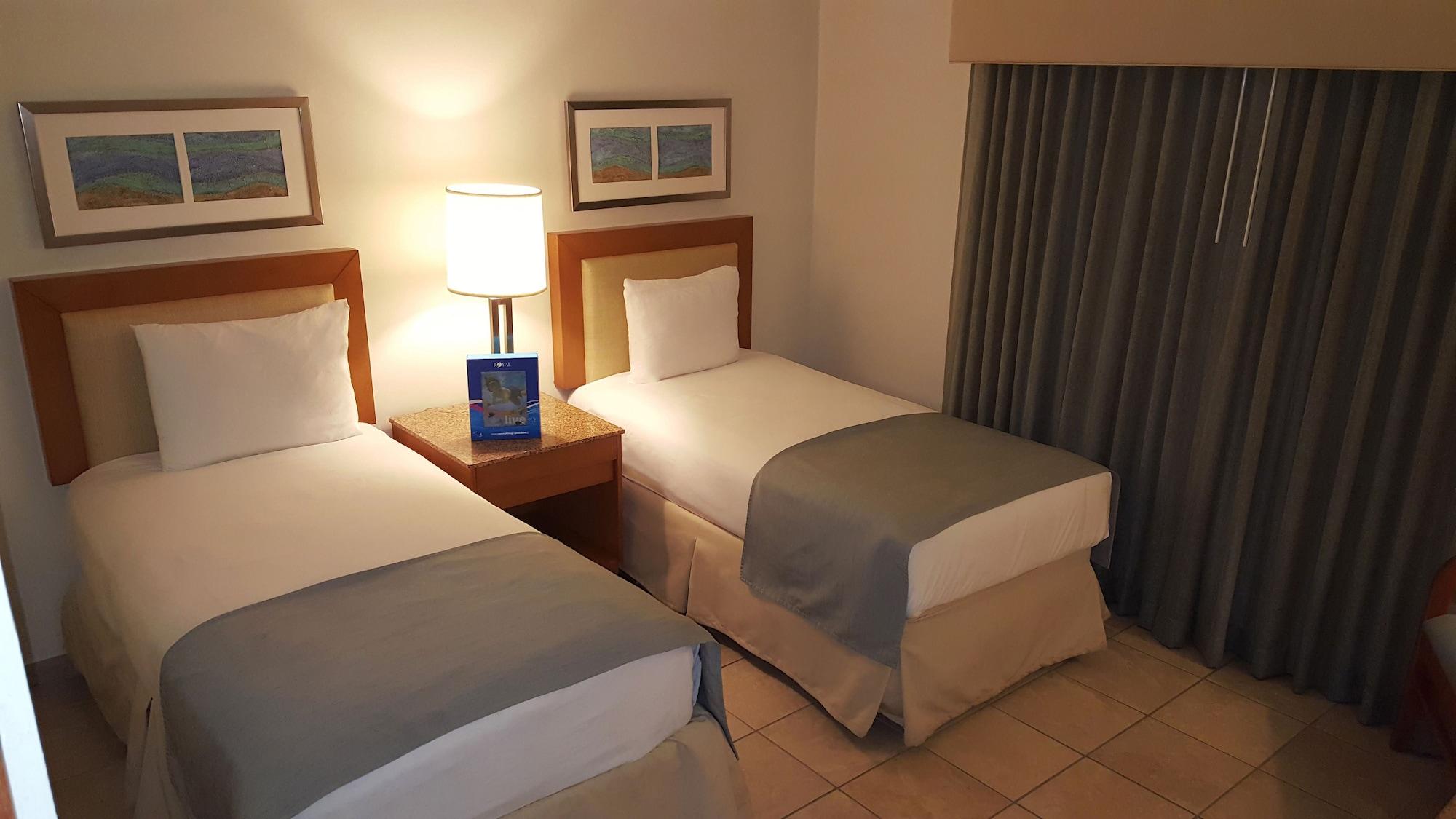 Park Royal Homestay Club Cala Puerto Rico 우마카오 외부 사진