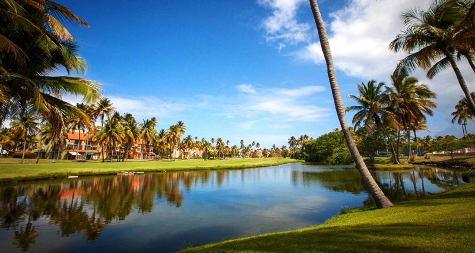 Park Royal Homestay Club Cala Puerto Rico 우마카오 외부 사진