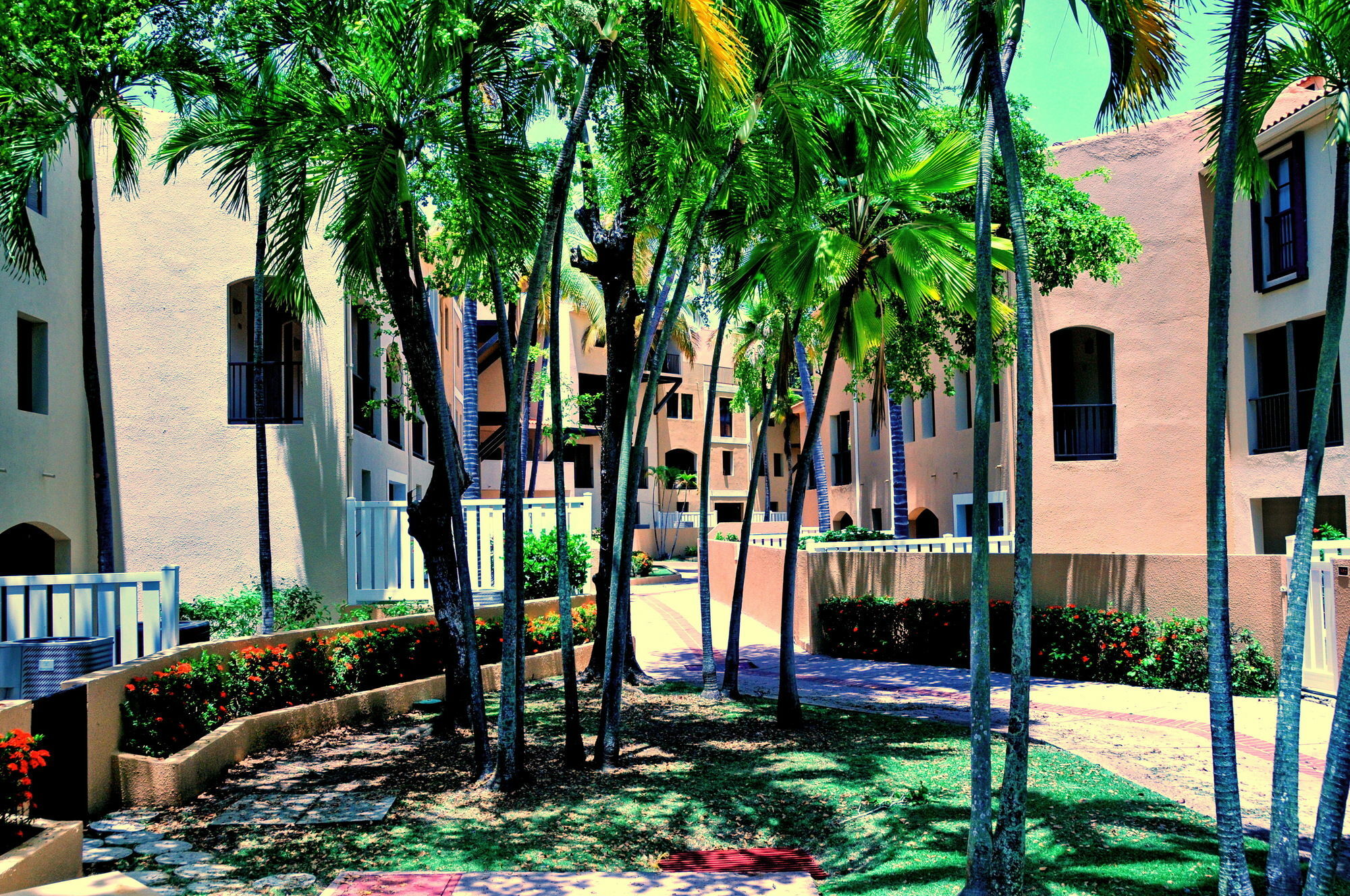 Park Royal Homestay Club Cala Puerto Rico 우마카오 외부 사진
